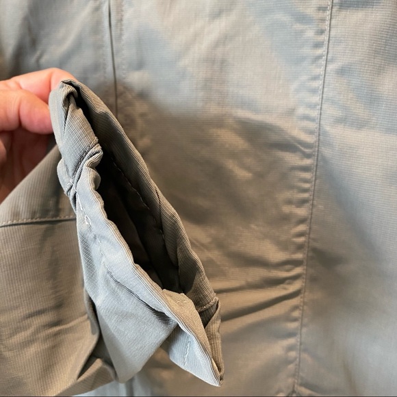 New Balance Running Jacket Gray and Pink - Picture 11 of 15